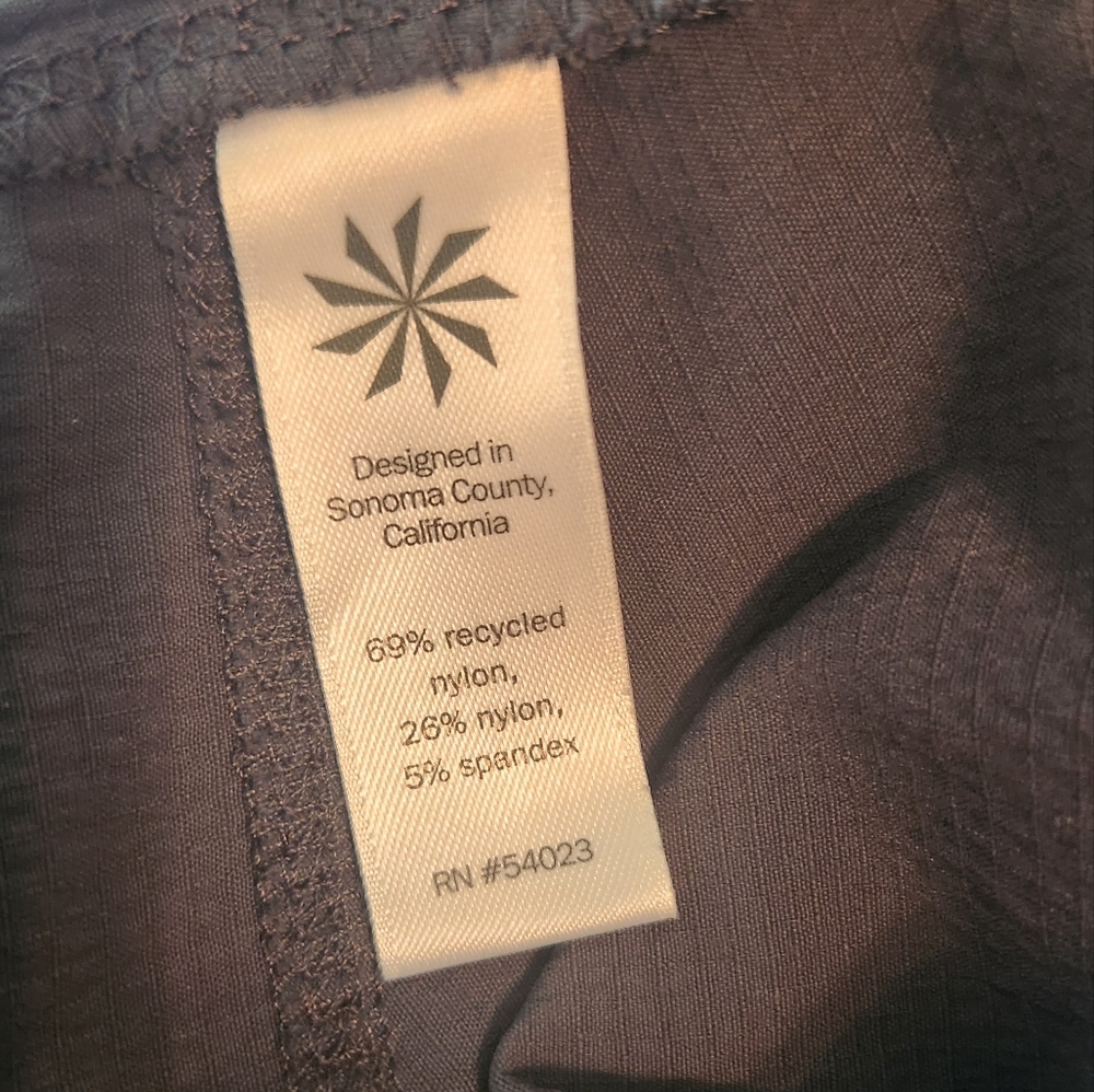 Athleta Trekkie Crop Pant in Flagstone Gray, Size 2 - Picture 10 of 12